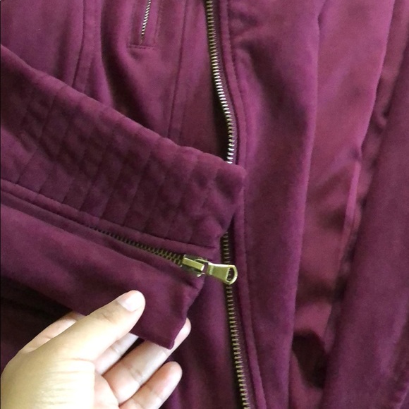 Maroon jacket - Picture 2 of 2